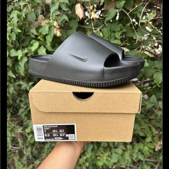 Nike call slides black size 7 - Picture 1 of 1